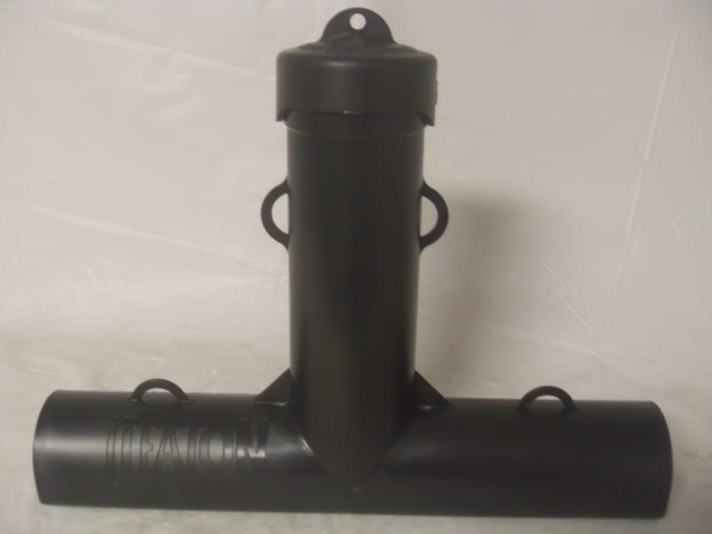 JT Eaton Top Loader Bait Station 902